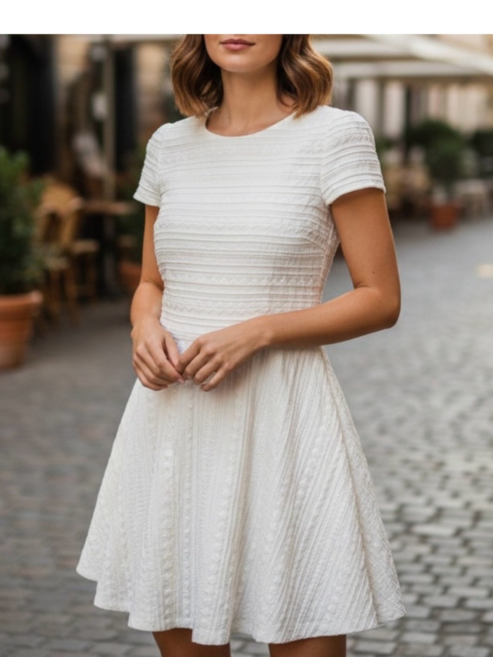 Alice + Olivia White Textured Short Sleeve Fit & Flare Mini Dress, Size 10